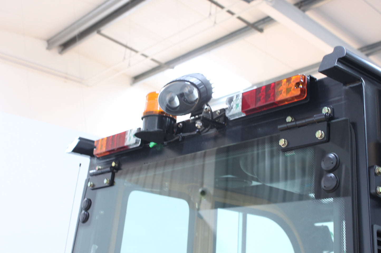giraffe FD40 | Full Cab Diesel Counterbalance | 4-Wheel Forklift