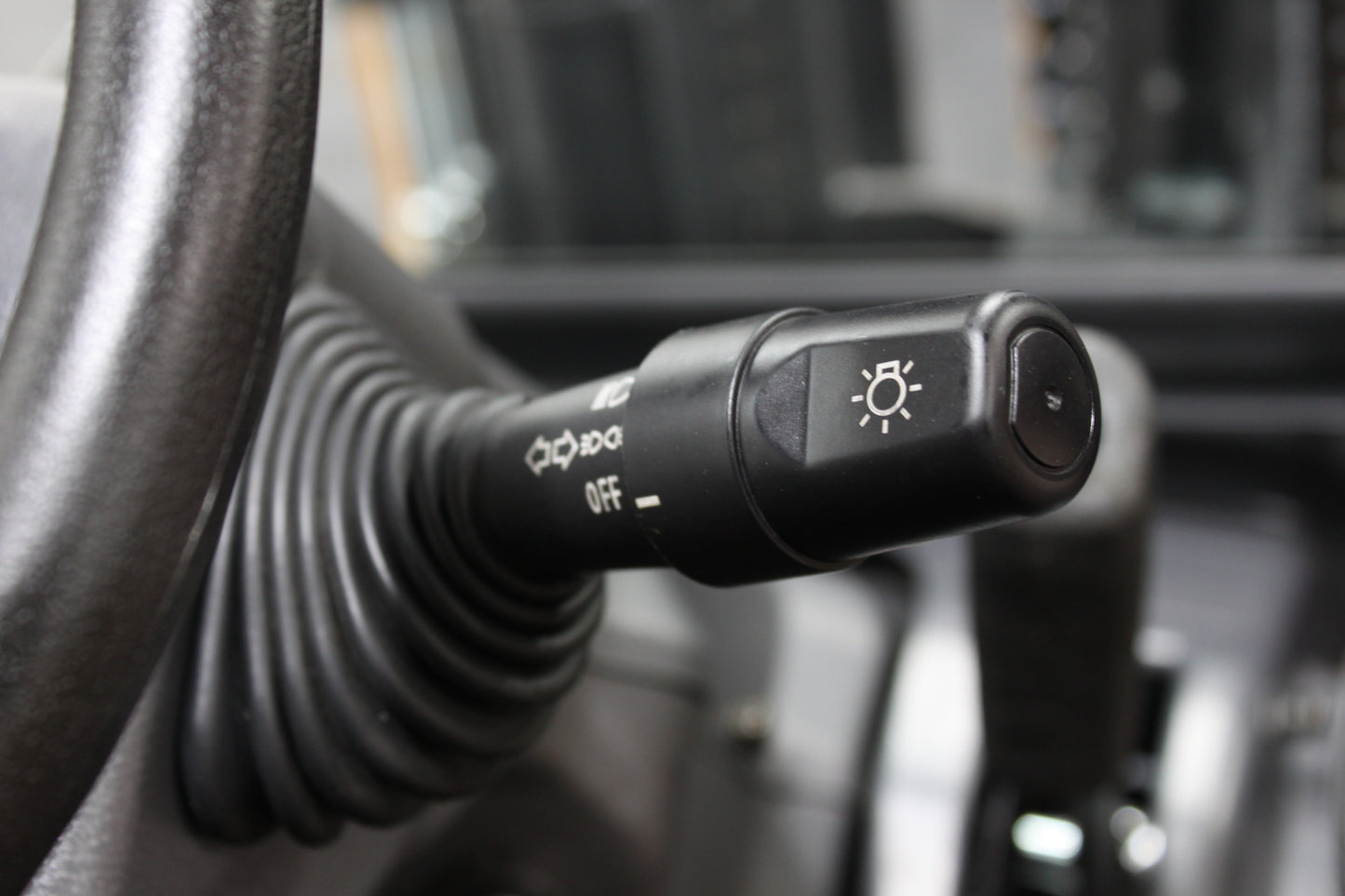 HIFOUNE FD25 - Full Cab