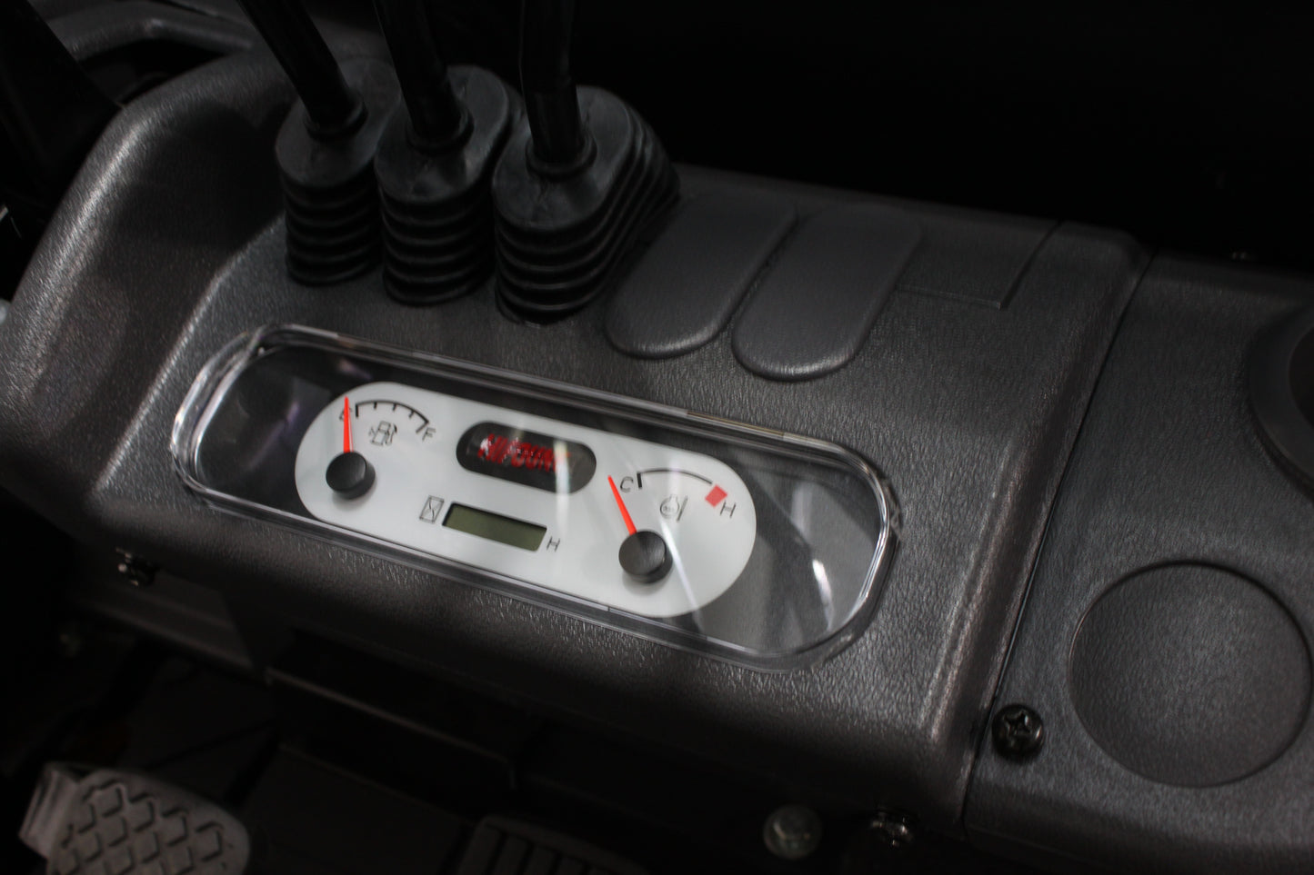 giraffe FD25| Half Cab Diesel Counterbalance | 4-Wheel Forklift