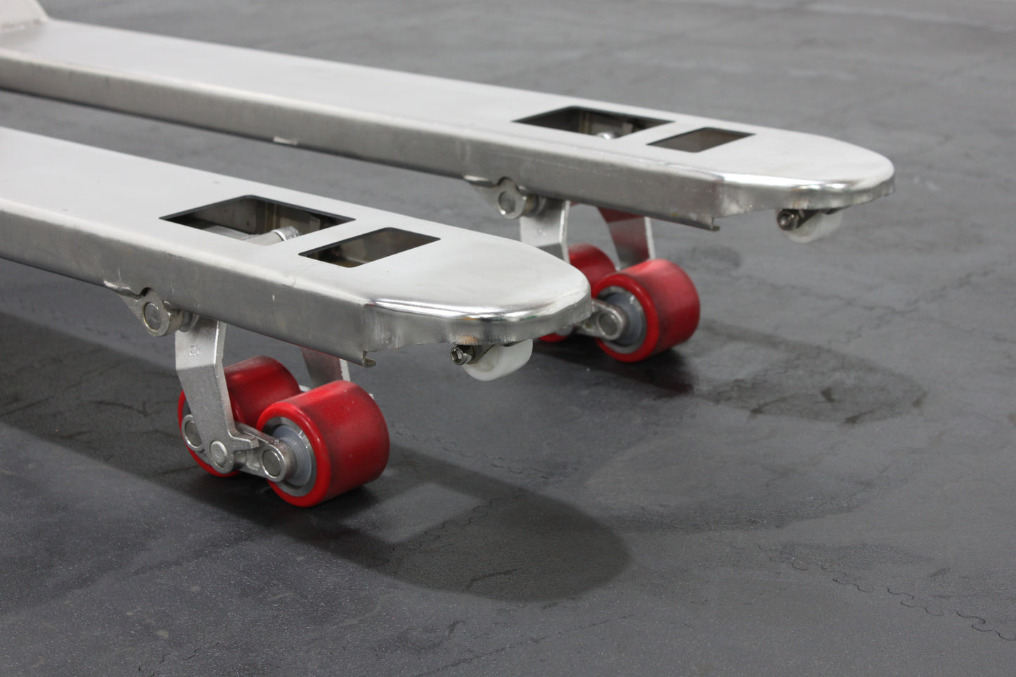 giraffe 3T Stainless Steel Euro Spec 550x1150mm Manual Pallet Truck | Heavy Duty, Low Profile