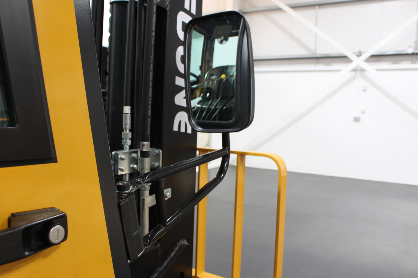 HIFOUNE FD25 - Full Cab