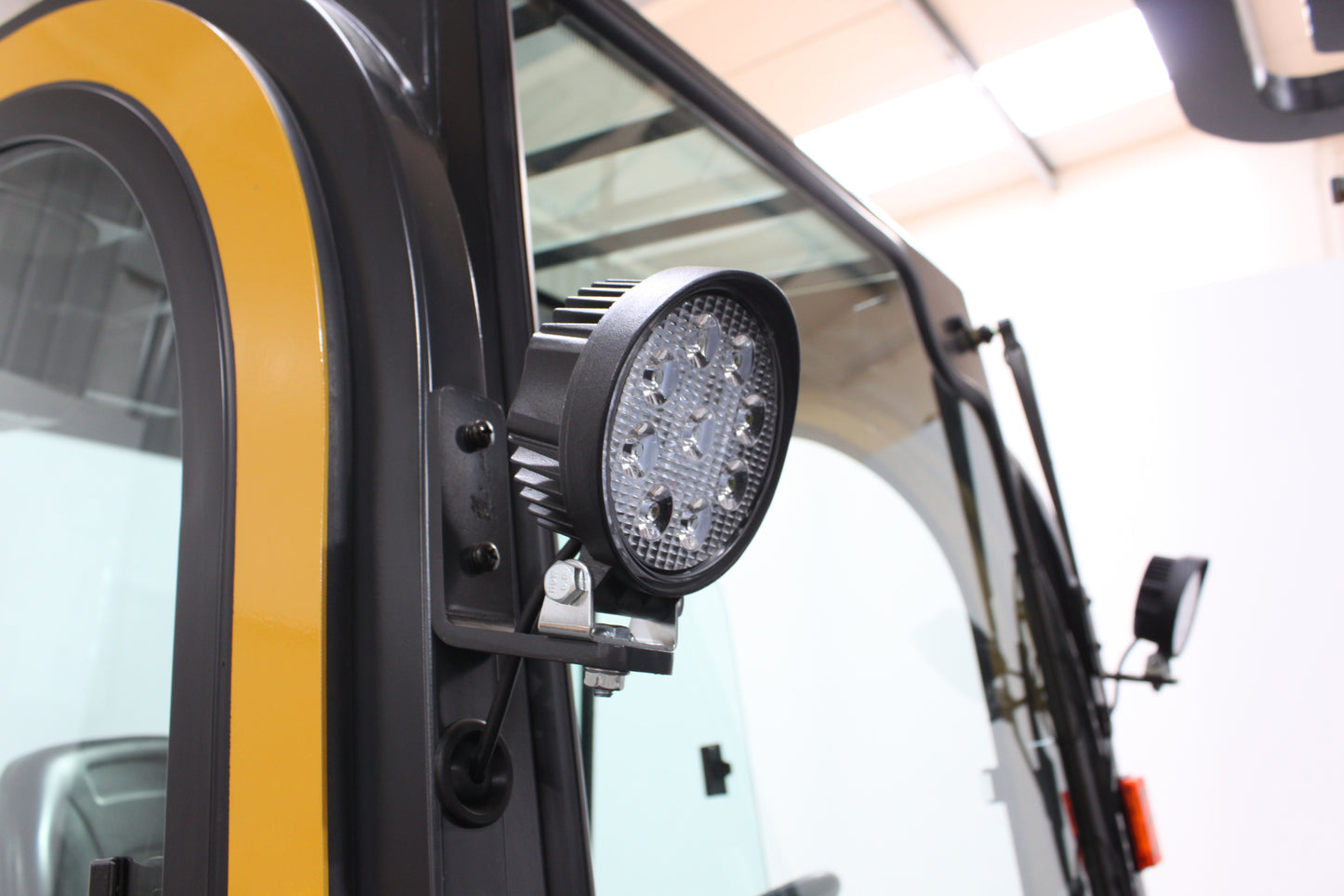 HIFOUNE FD25 - Full Cab