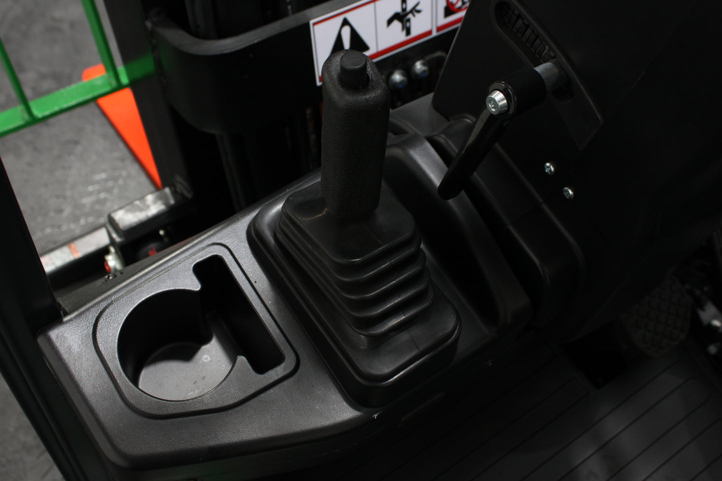 giraffe GBL20 2T Lithium Electric 3-Wheel Forklift | Fast Charging, Zero Emissions
