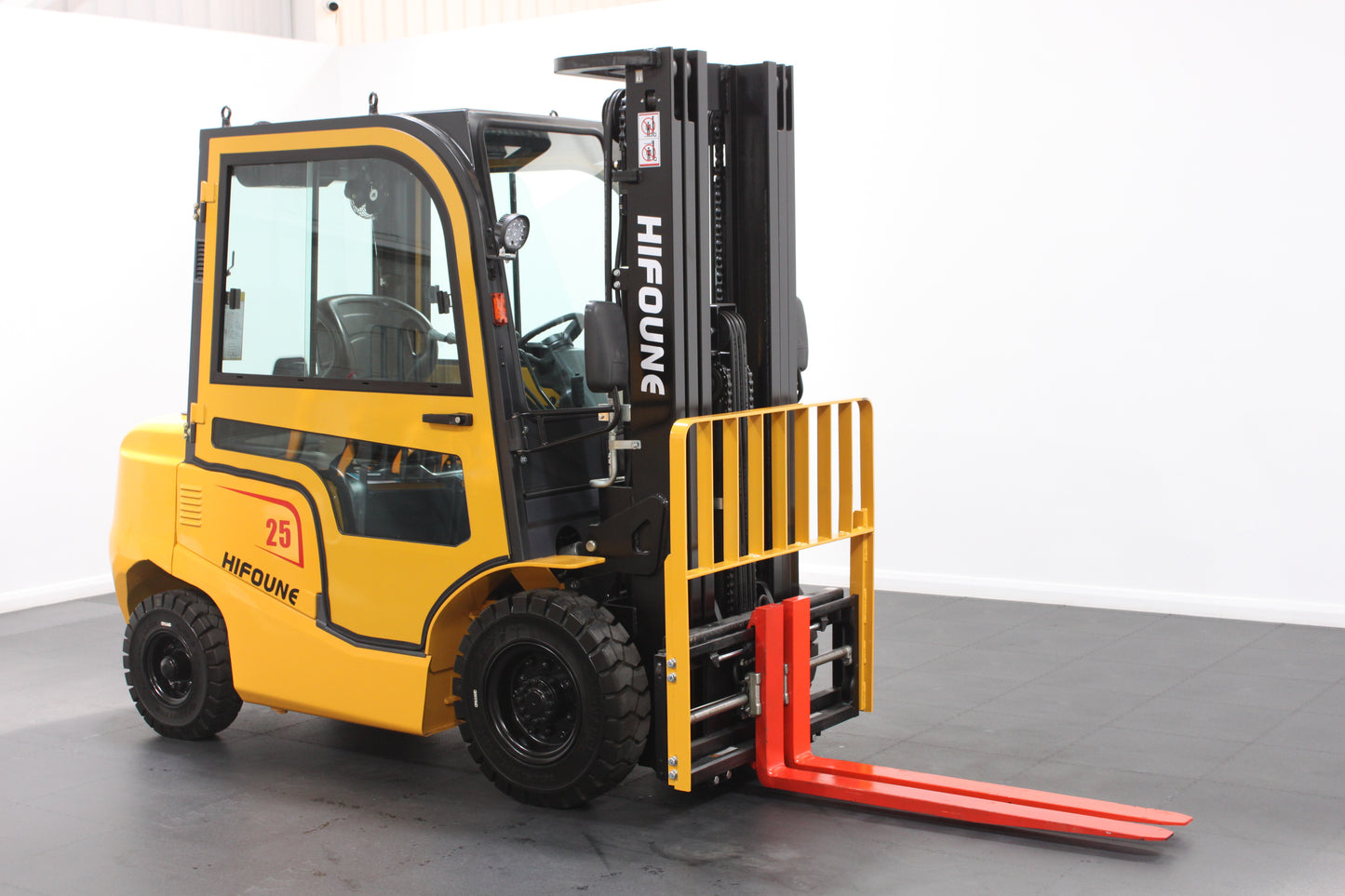 HIFOUNE FD25 - Full Cab