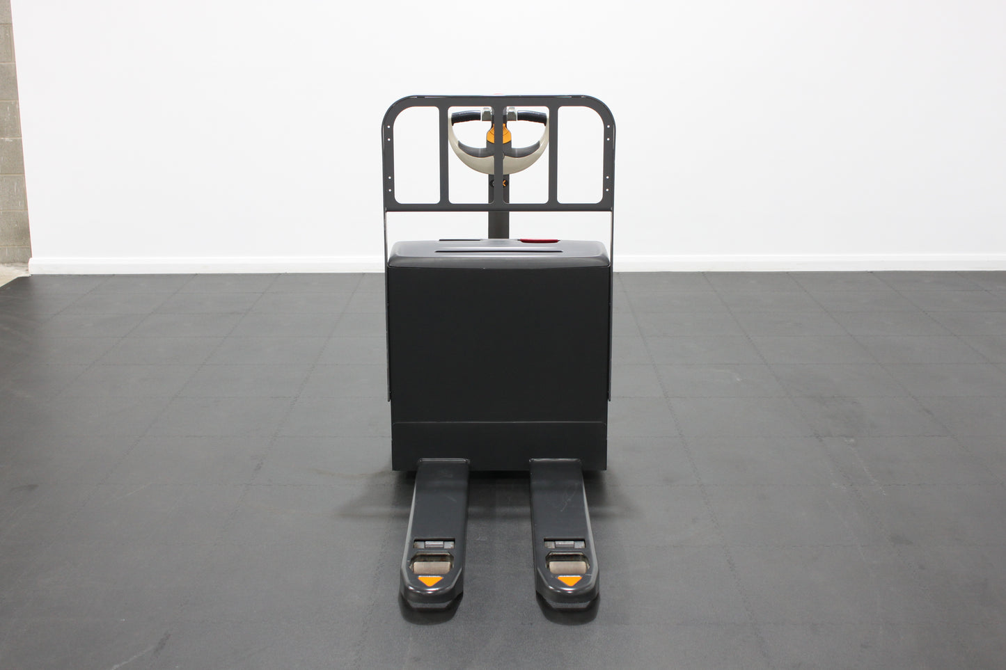 Crown WP3010 – Powered Pallet Truck