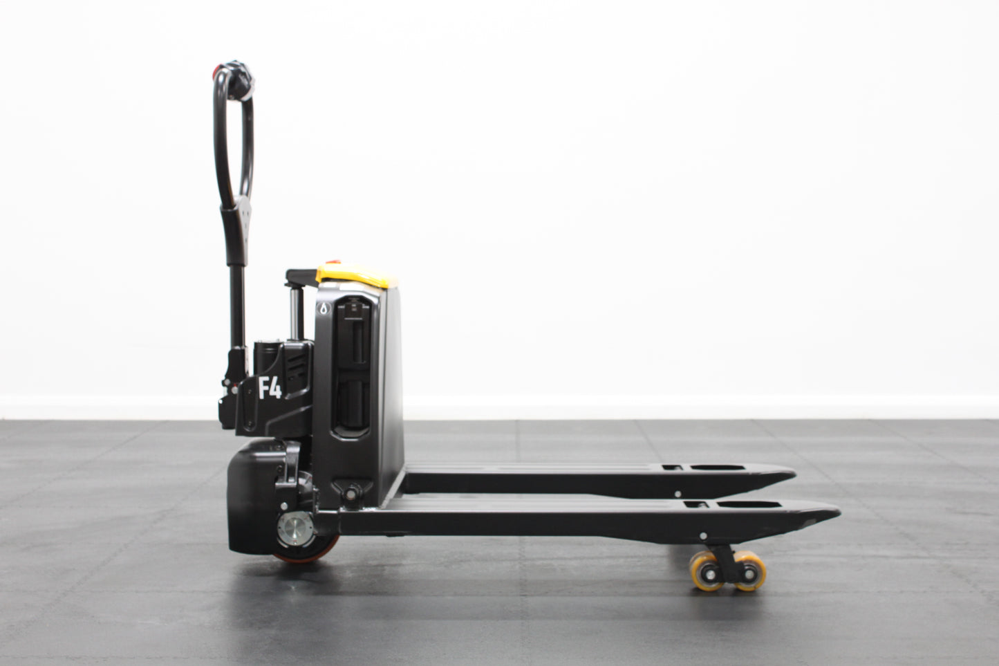WELLFORCE F4 Powered Pallet Truck (UK Spec 680x1000mm)