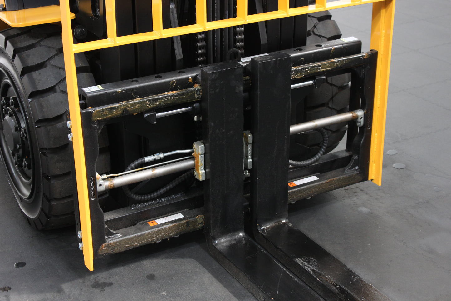 giraffe FD40 | Full Cab Diesel Counterbalance | 4-Wheel Forklift