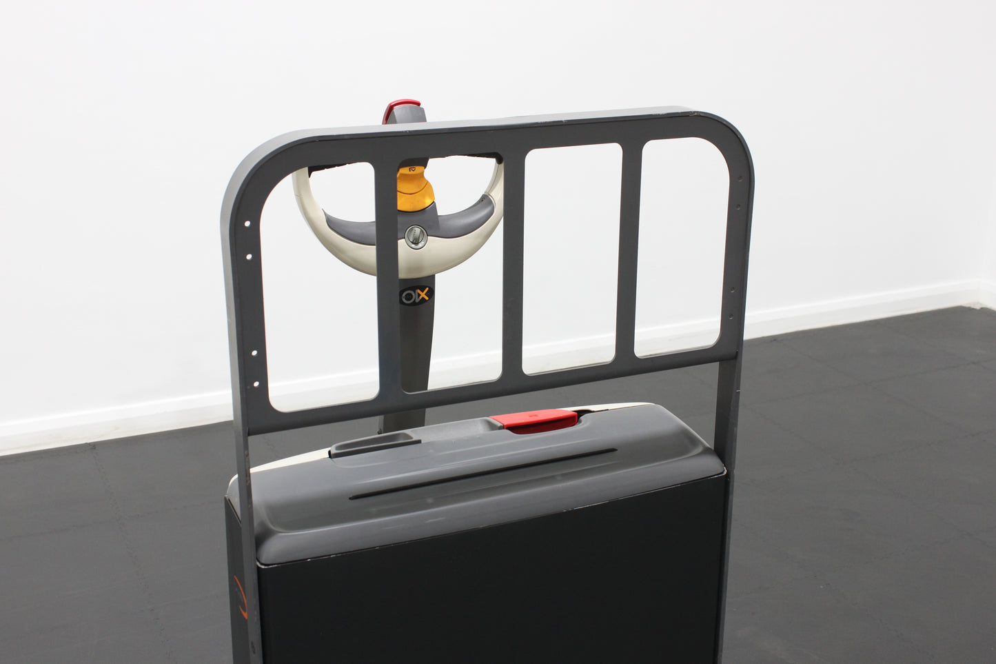 Crown WP3010 – Powered Pallet Truck
