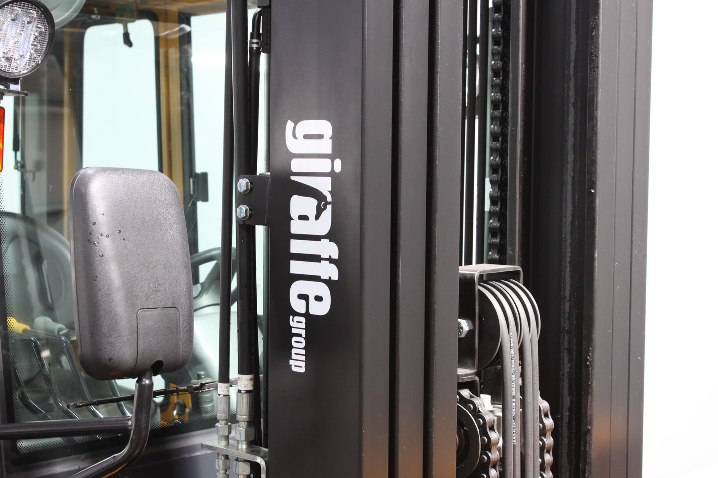 giraffe FD25| Full Cab Diesel Counterbalance | 4-Wheel Forklift