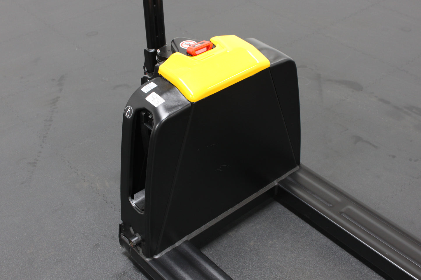 WELLFORCE F4 Powered Pallet Truck (UK Spec 680x1000mm)