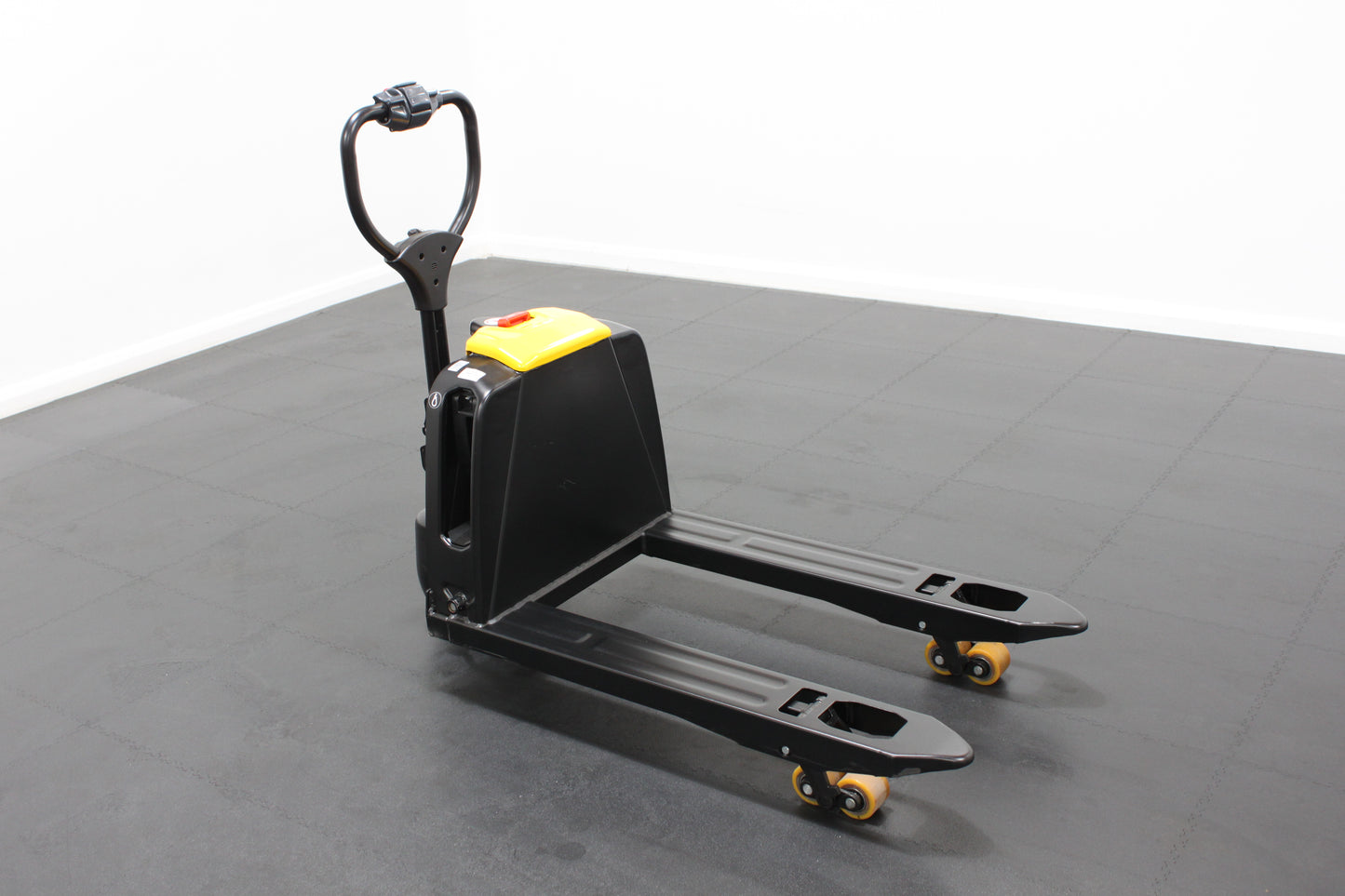 WELLFORCE F4 Powered Pallet Truck (UK Spec 680x1000mm)