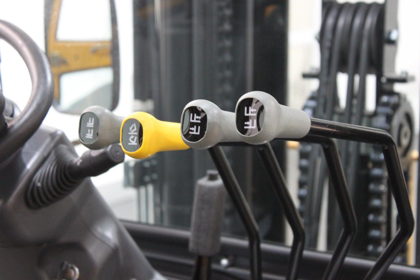 HIFOUNE FD25 - Full Cab