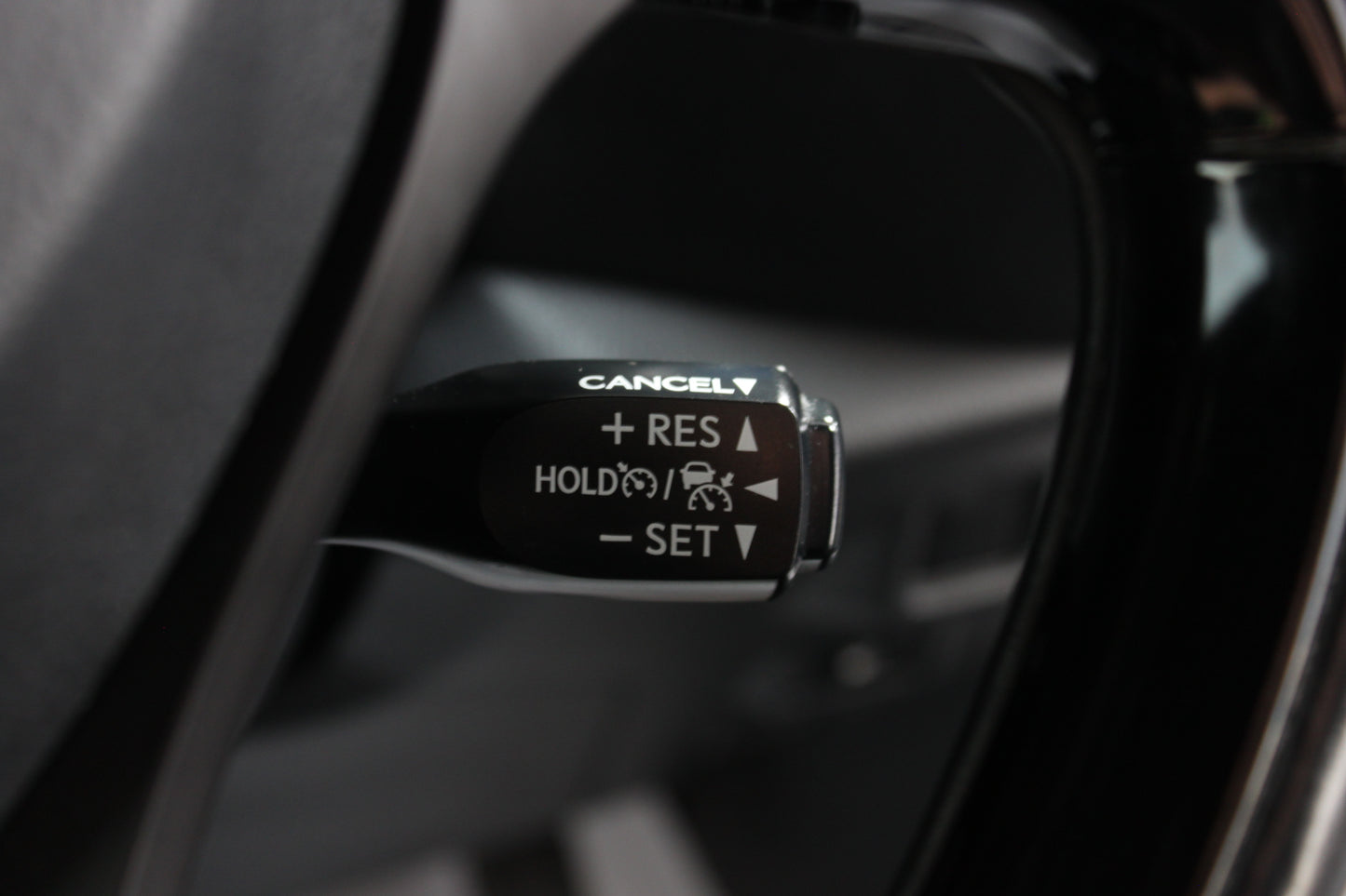 Toyota C-HR 1.8 Hybrid Dynamic 5dr CVT