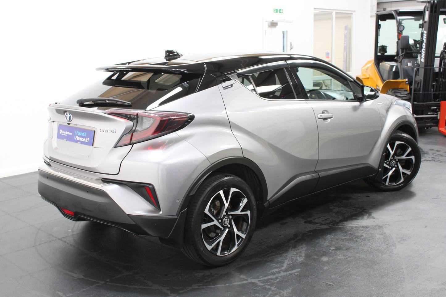 Toyota C-HR 1.8 Hybrid Dynamic 5dr CVT