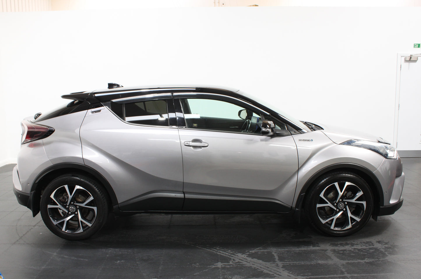 Toyota C-HR 1.8 Hybrid Dynamic 5dr CVT
