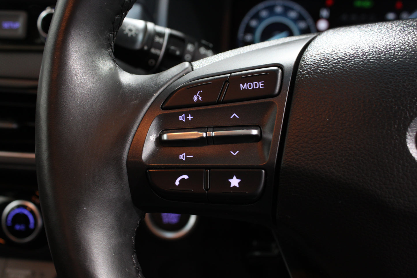 Hyundai Kona 1.0 TGDi 48V MHEV Premium 5dr