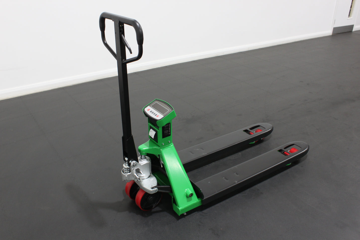giraffe - Manual Pallet Truck with Scales (EURO Spec 555X1150mm)