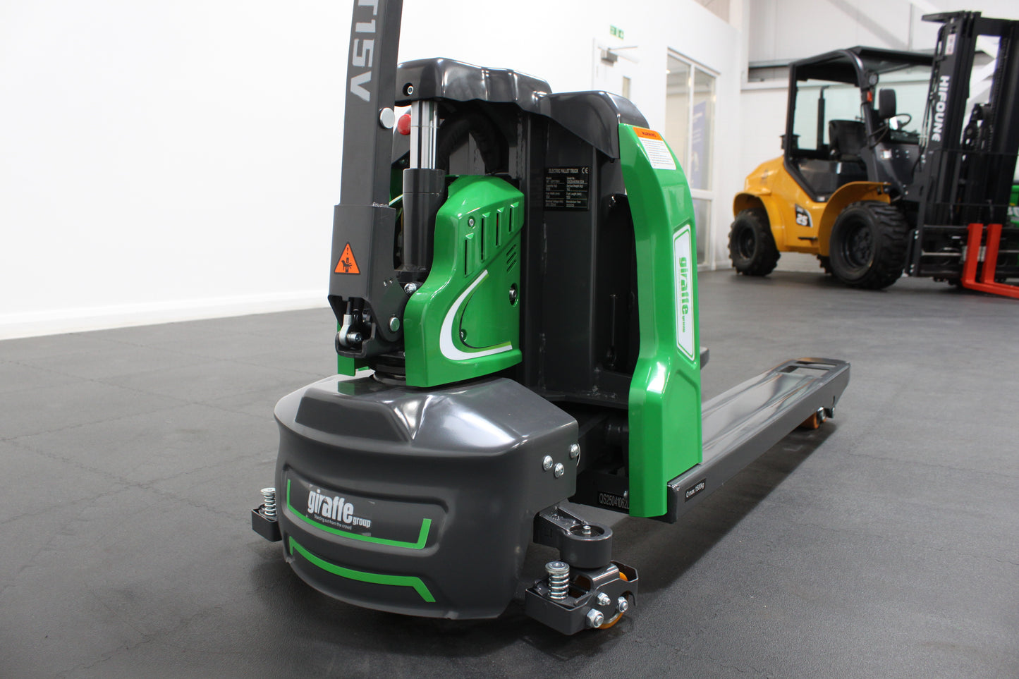 giraffe - 1.5T Lithium Powered Pallet Truck (EURO Spec 550x1150mm)