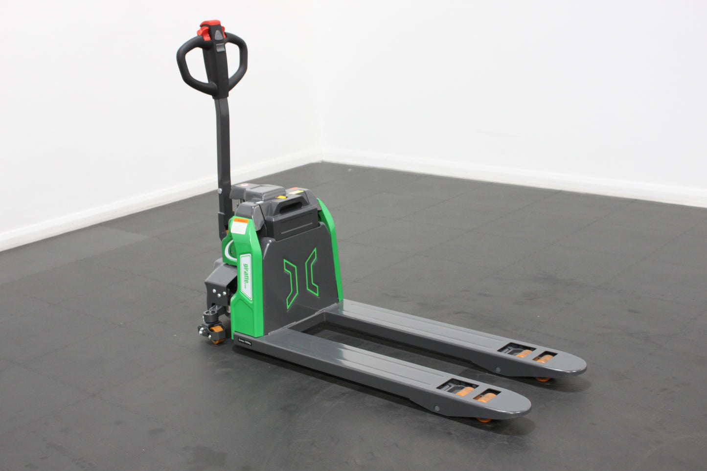 giraffe - 1.5T Lithium Powered Pallet Truck (EURO Spec 550x1150mm)
