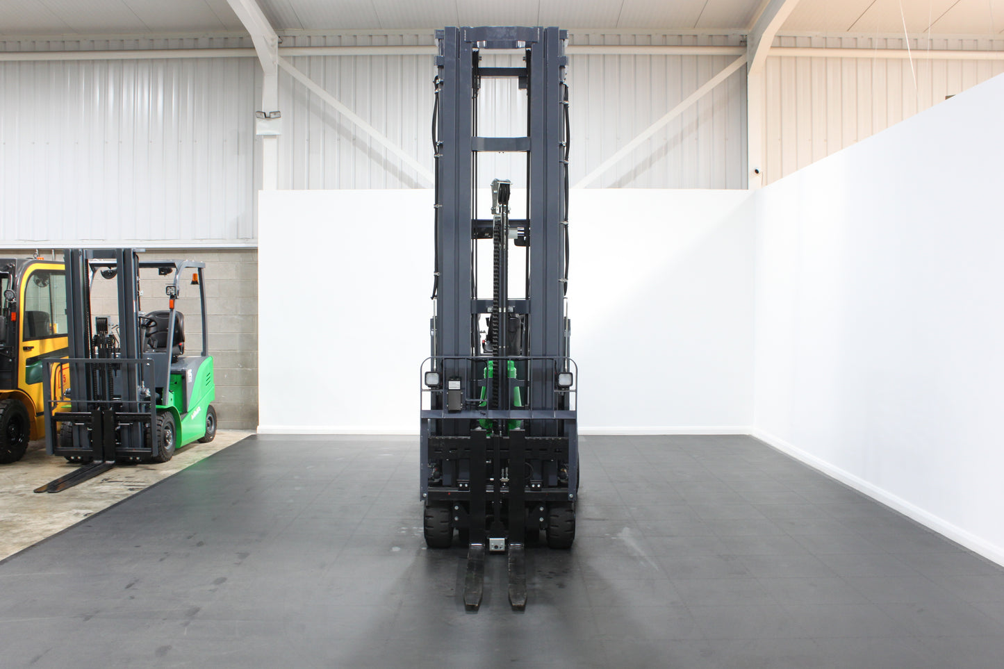 MiMA MJ20 Electric Articulated Forklift | 2T Capacity, VNA, Lithium Battery