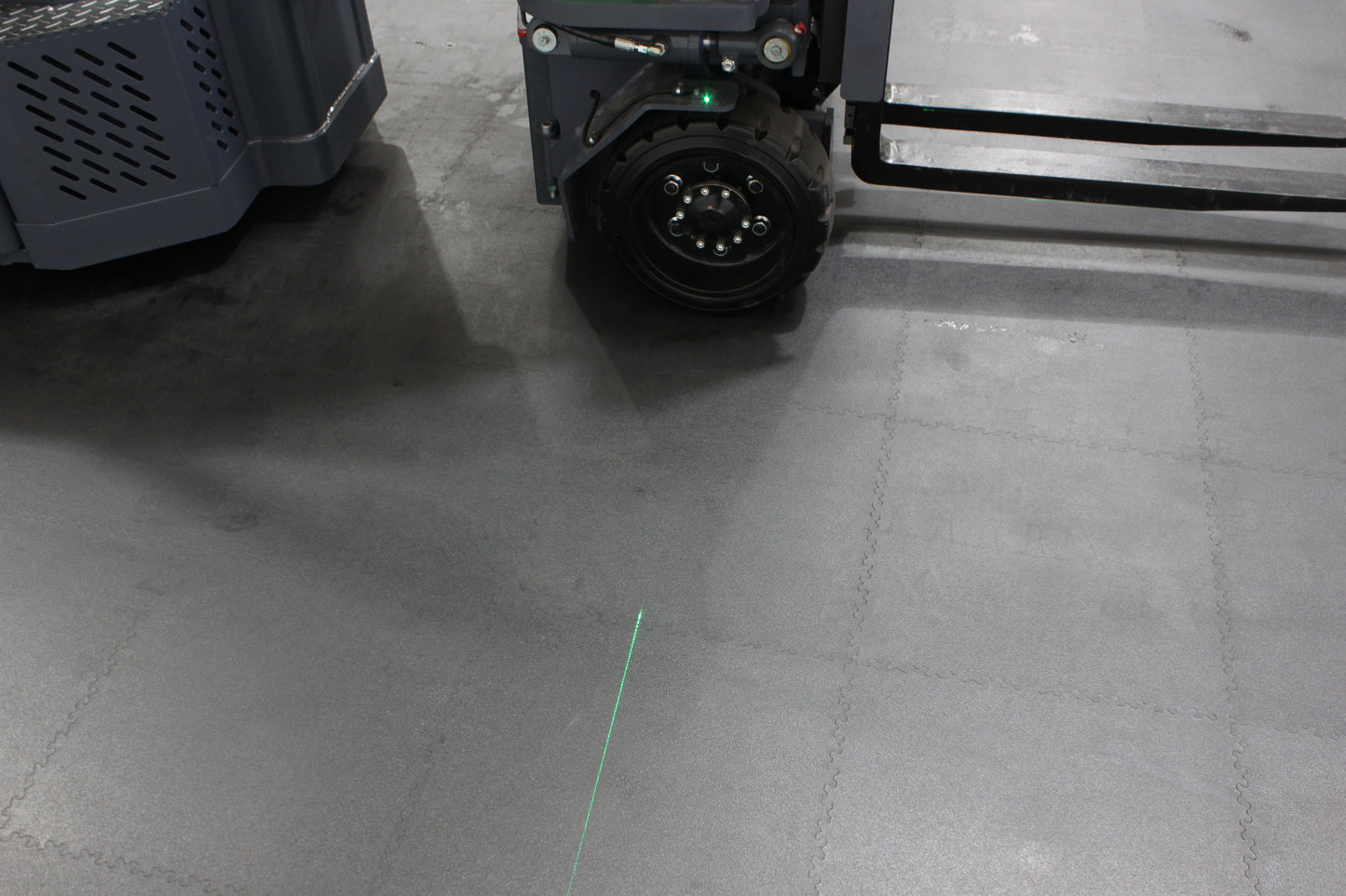 MiMA MJ20 Electric Articulated Forklift | 2T Capacity, VNA, Lithium Battery