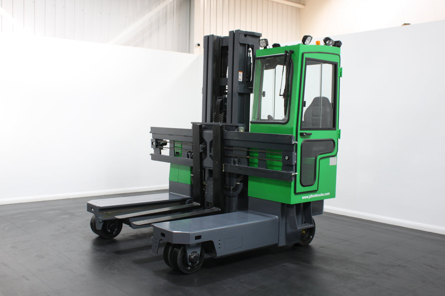 MiMA MQC40 – Multidirectional Full Cab