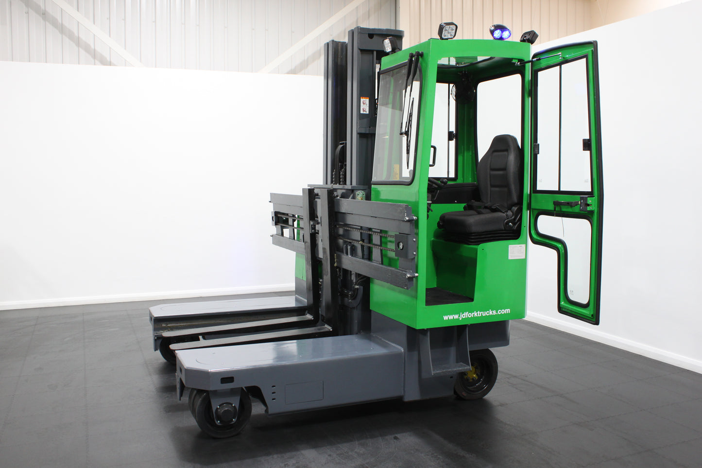 MiMA MQC40 – Multidirectional Full Cab
