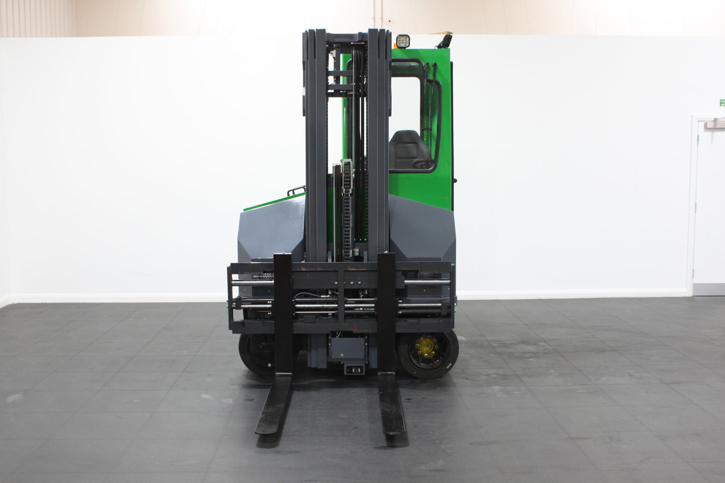MiMA MQK30 - Multidirectional Counterbalance Forklift
