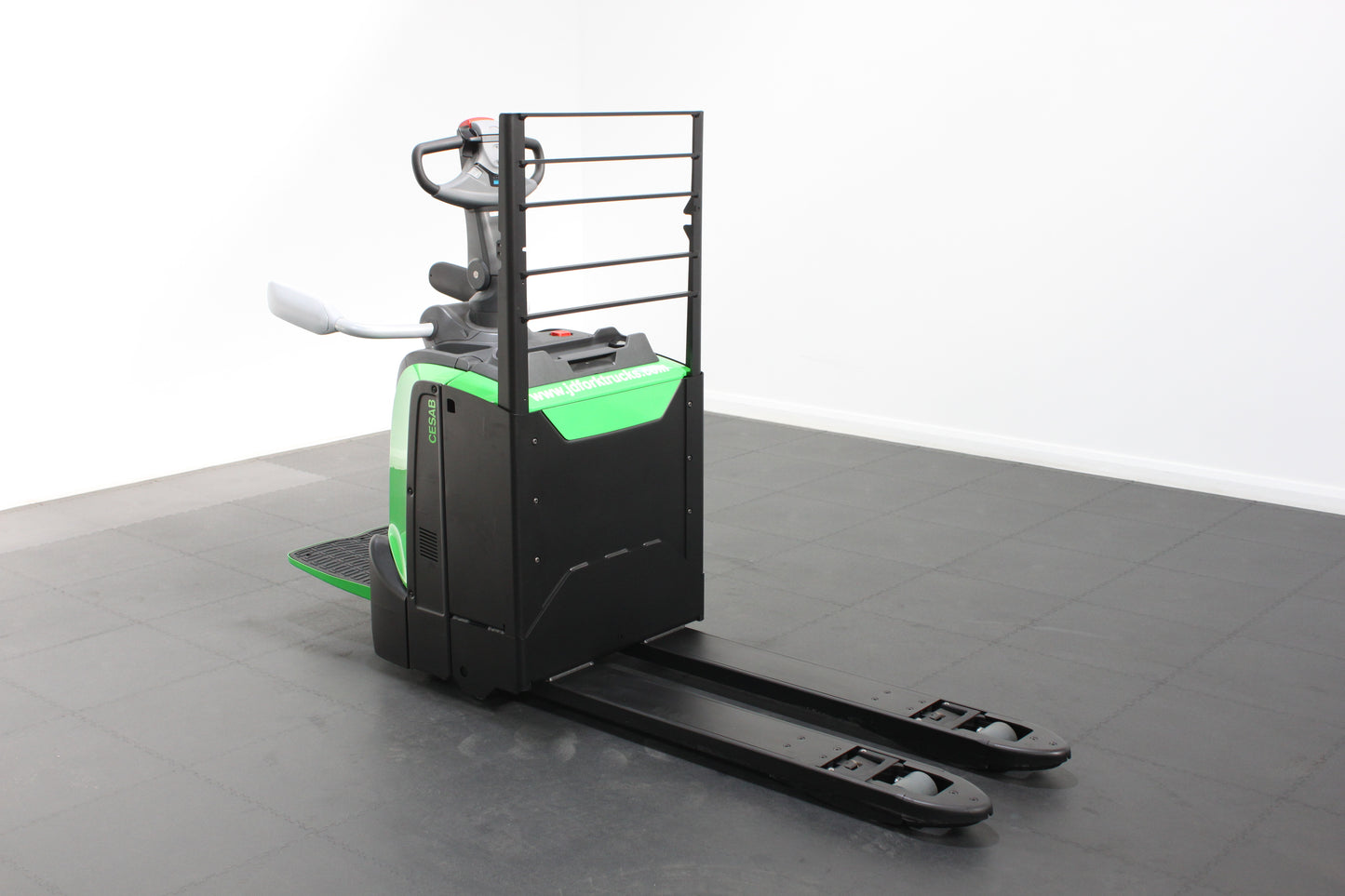 CESAB P320 Powered Pallet Truck with Platform Ride-On