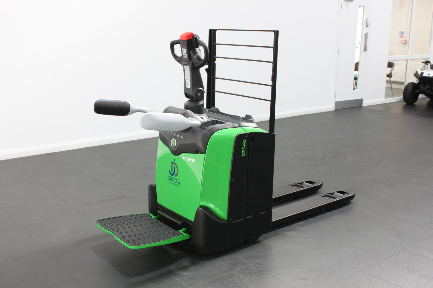 CESAB P320 Powered Pallet Truck with Platform Ride-On