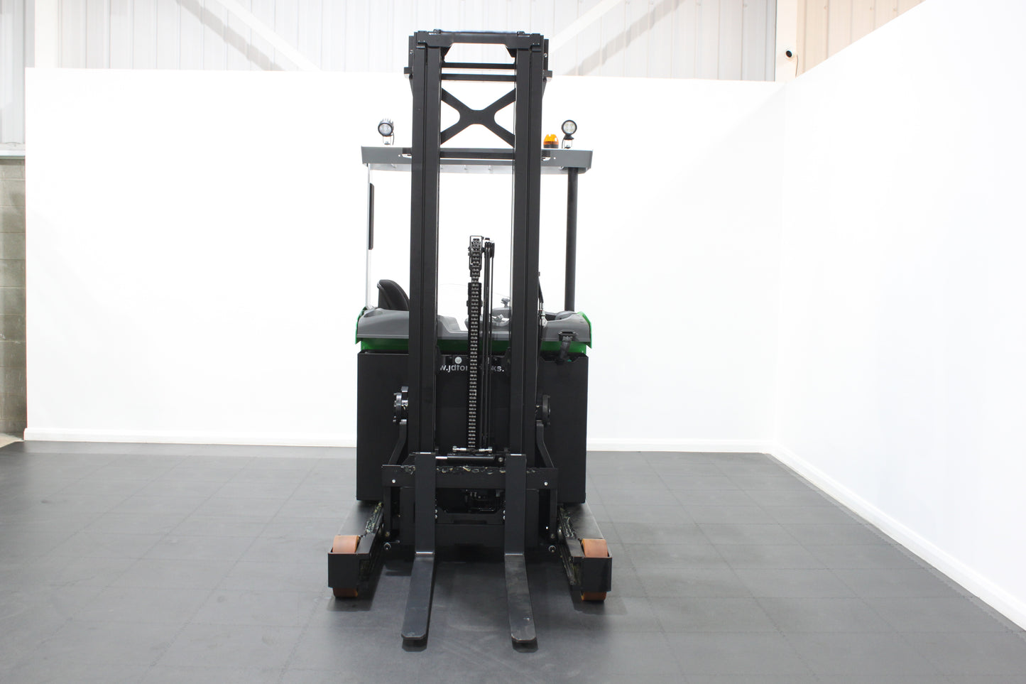 CESAB R116 Electric Reach Truck