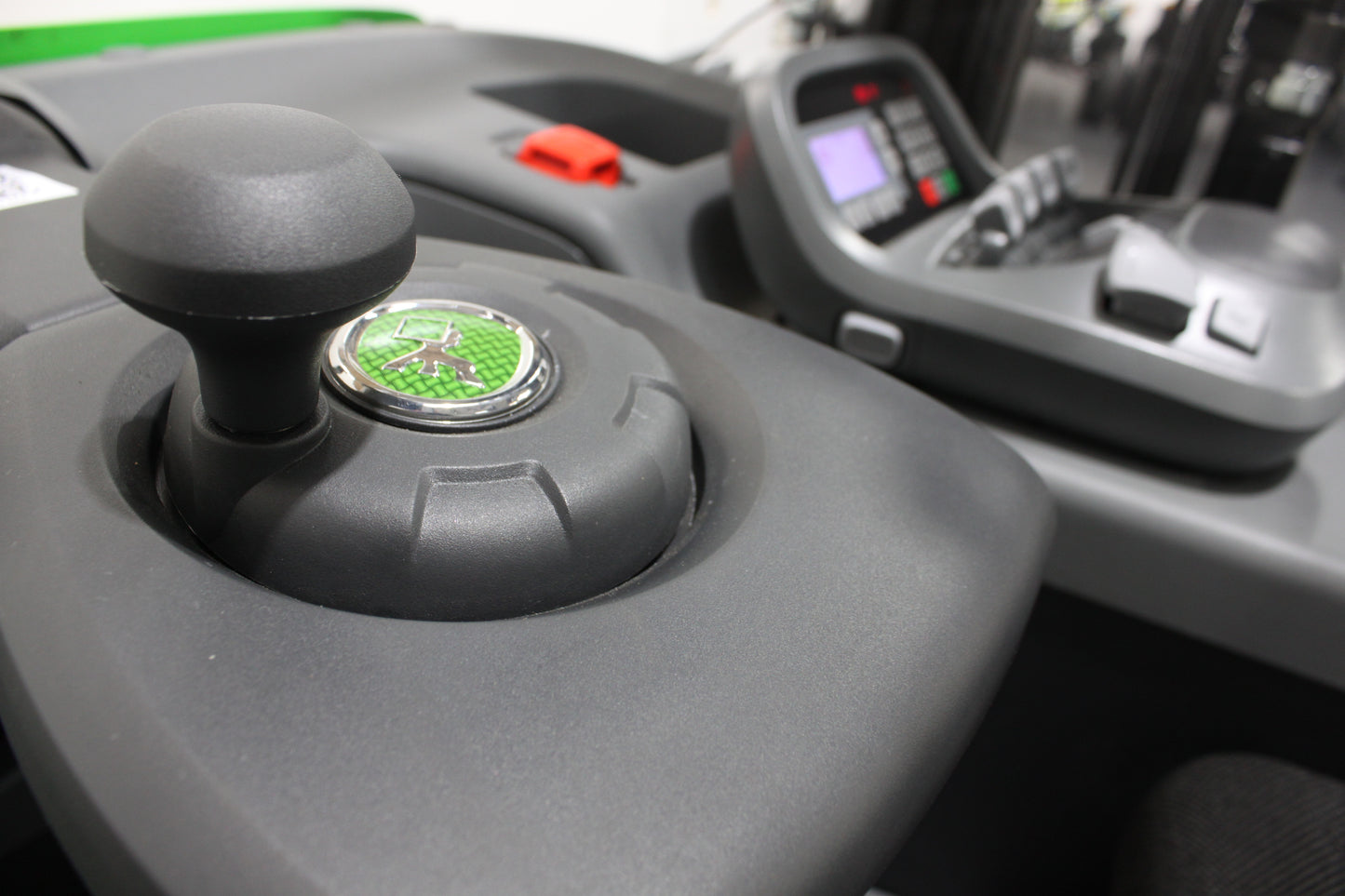 CESAB R116 Electric Reach Truck