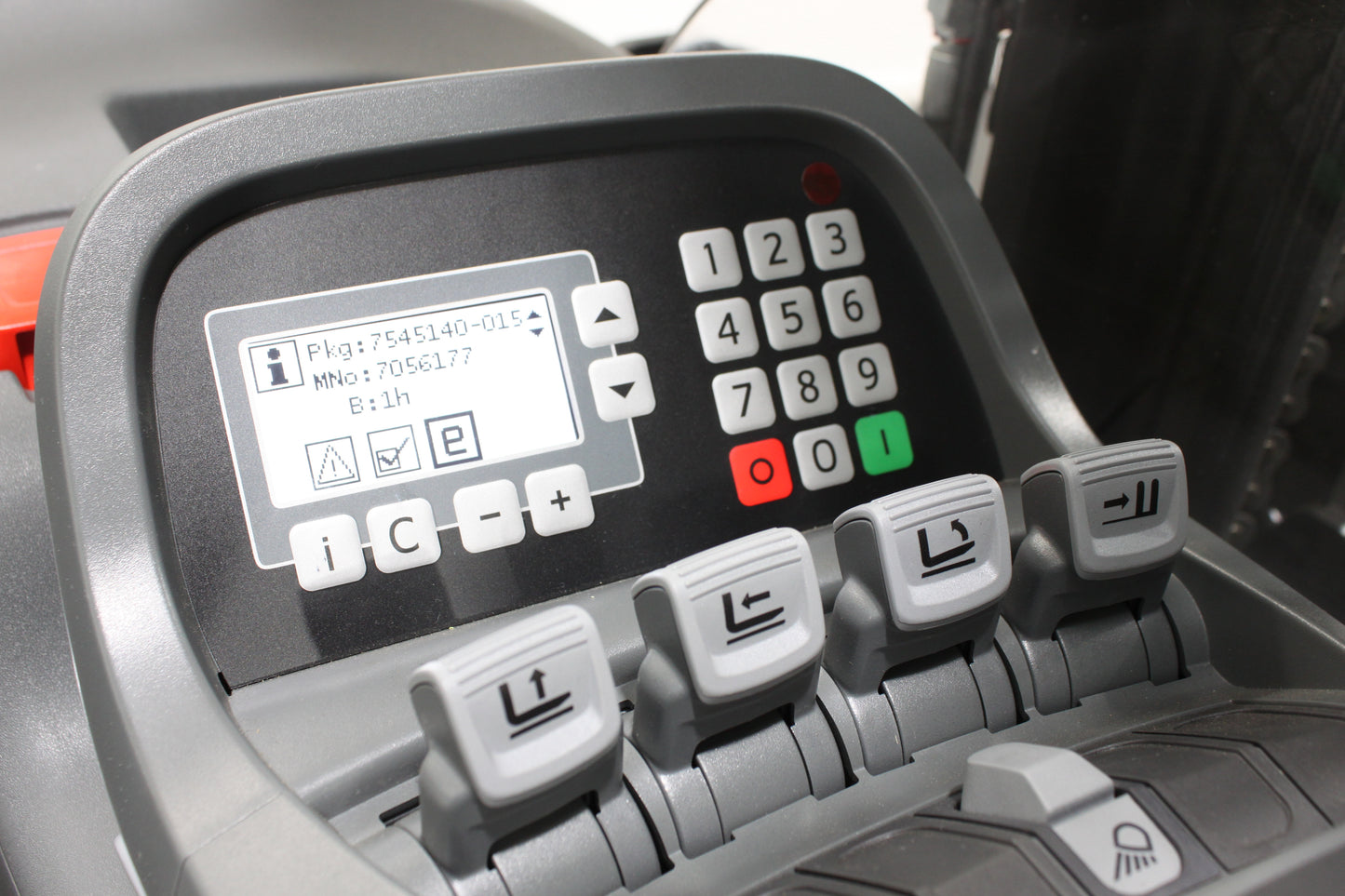 CESAB R116 Electric Reach Truck