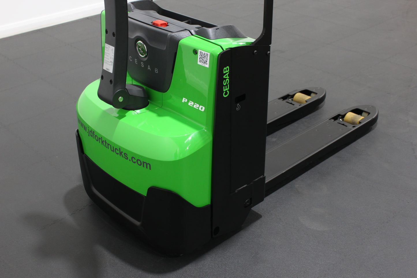 CESAB P220 – Pedestrian Powered Pallet Truck