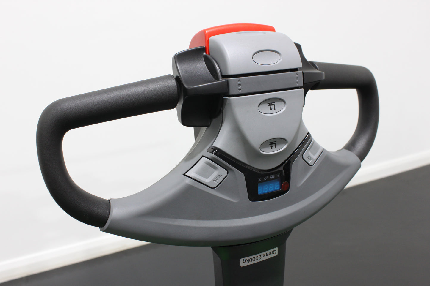 CESAB P220 – Pedestrian Powered Pallet Truck