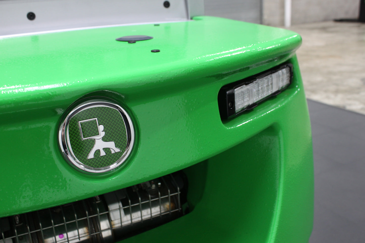 CESAB M325DV Torque Converter Diesel Counterbalance Forklift - Full Cab