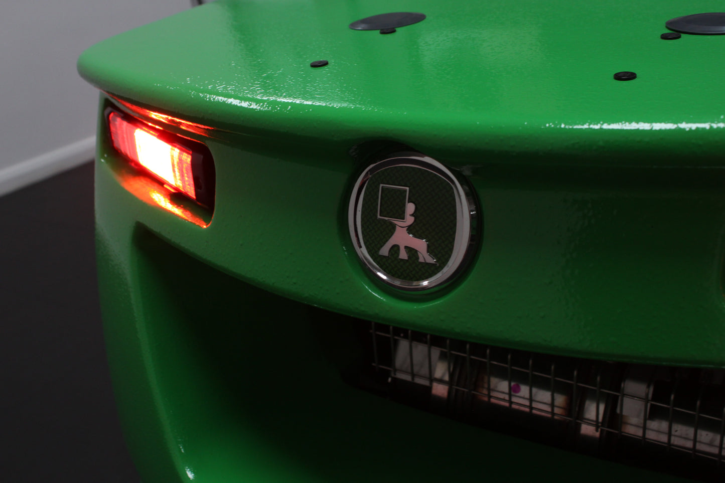 CESAB M325DV Torque Converter Diesel Counterbalance Forklift - Full Cab