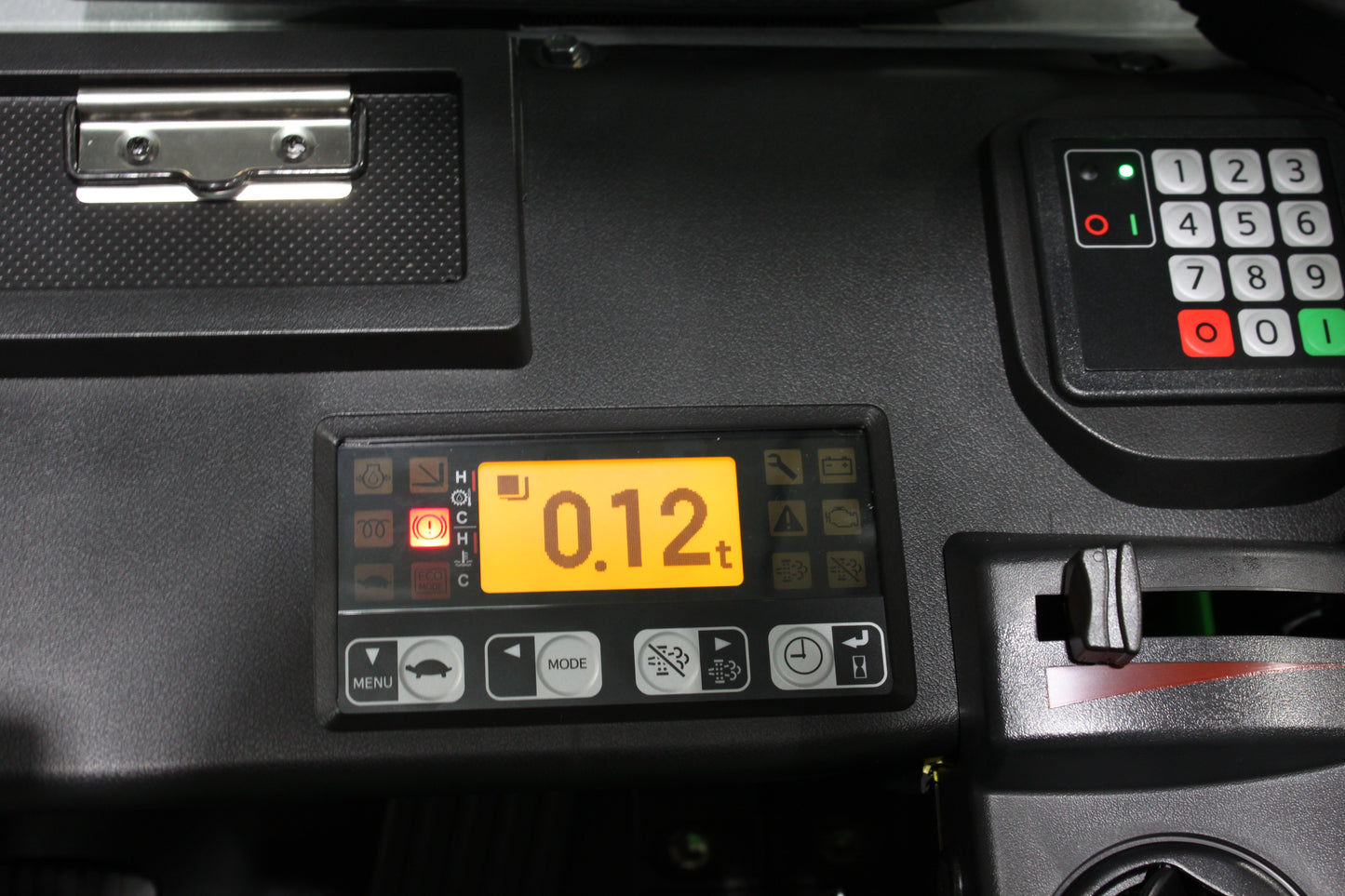 CESAB M325DV Torque Converter Diesel Counterbalance Forklift - Full Cab