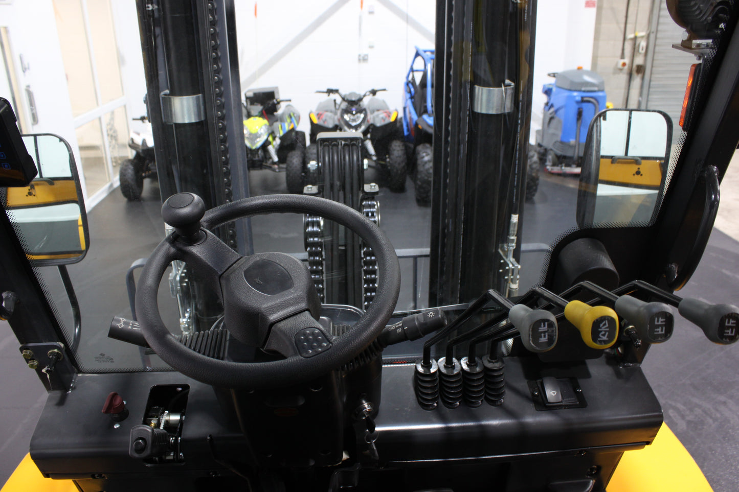 HIFOUNE CPCD25-4WD - Full Cab - Rough Terrain Forklift