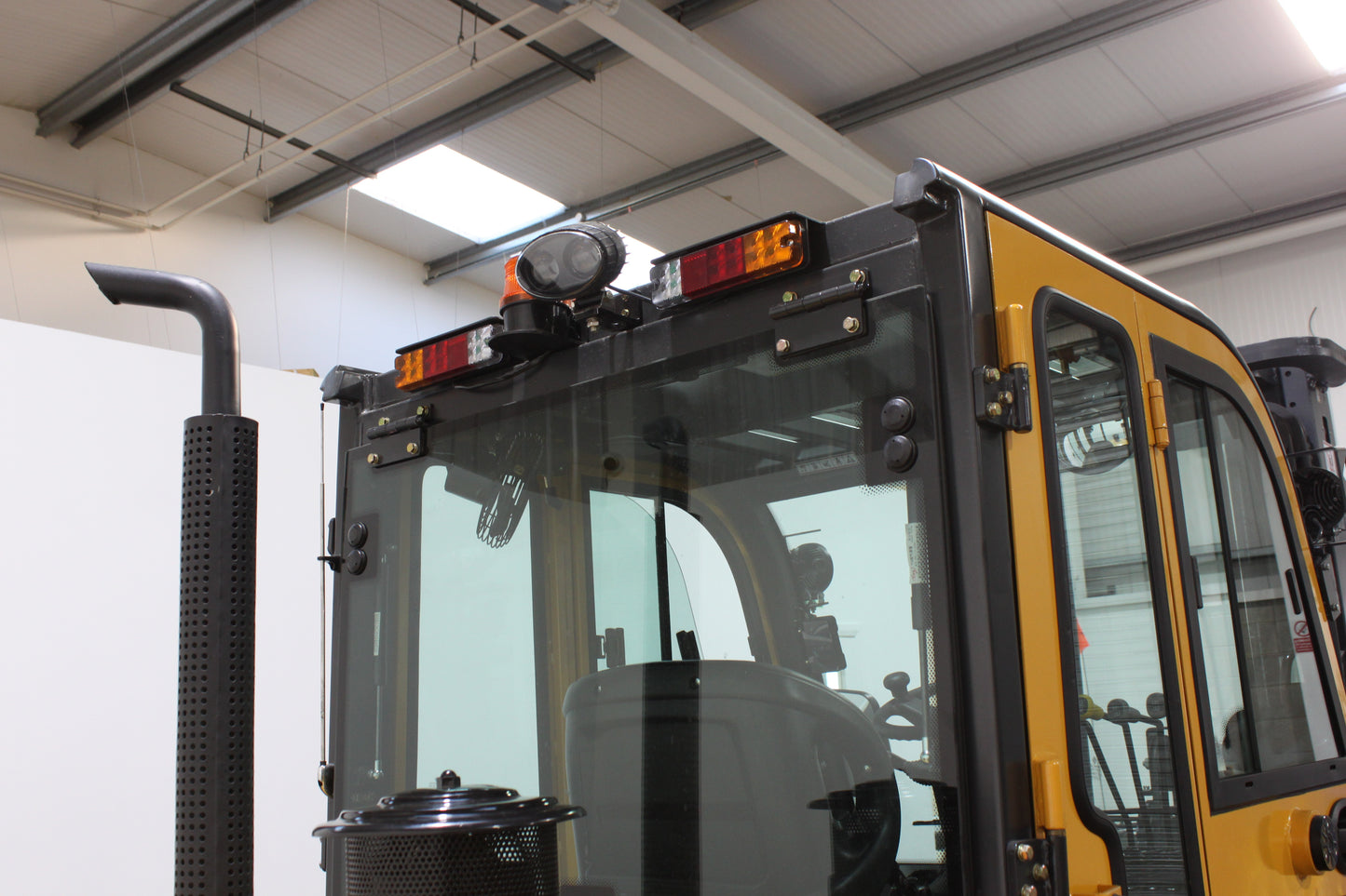 HIFOUNE CPCD25-4WD - Full Cab - Rough Terrain Forklift