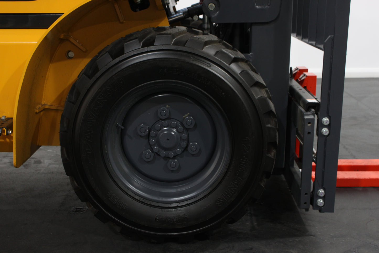 HIFOUNE CPCD25-4WD - Full Cab - Rough Terrain Forklift