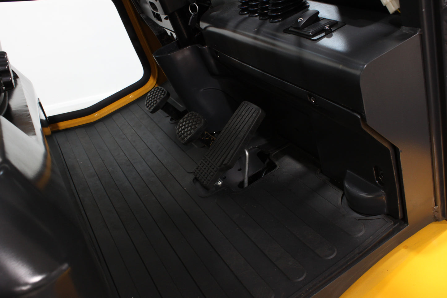 HIFOUNE CPCD25-4WD - Full Cab - Rough Terrain Forklift