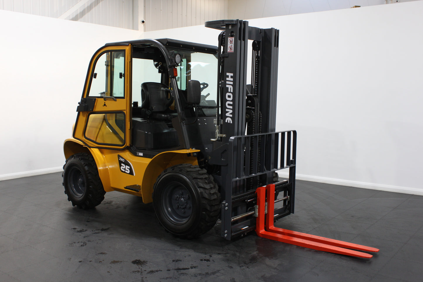 HIFOUNE CPCD25-4WD - Full Cab - Rough Terrain Forklift