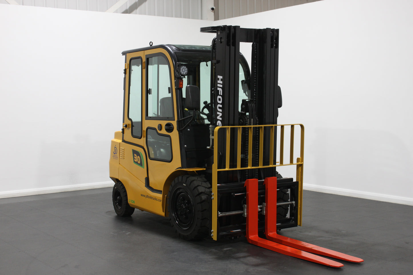HIFOUNE FBL30 - Full Cab Lithium Electric Counterbalance