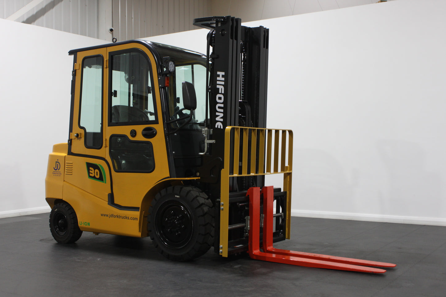 HIFOUNE FBL30 - Full Cab Lithium Electric Counterbalance