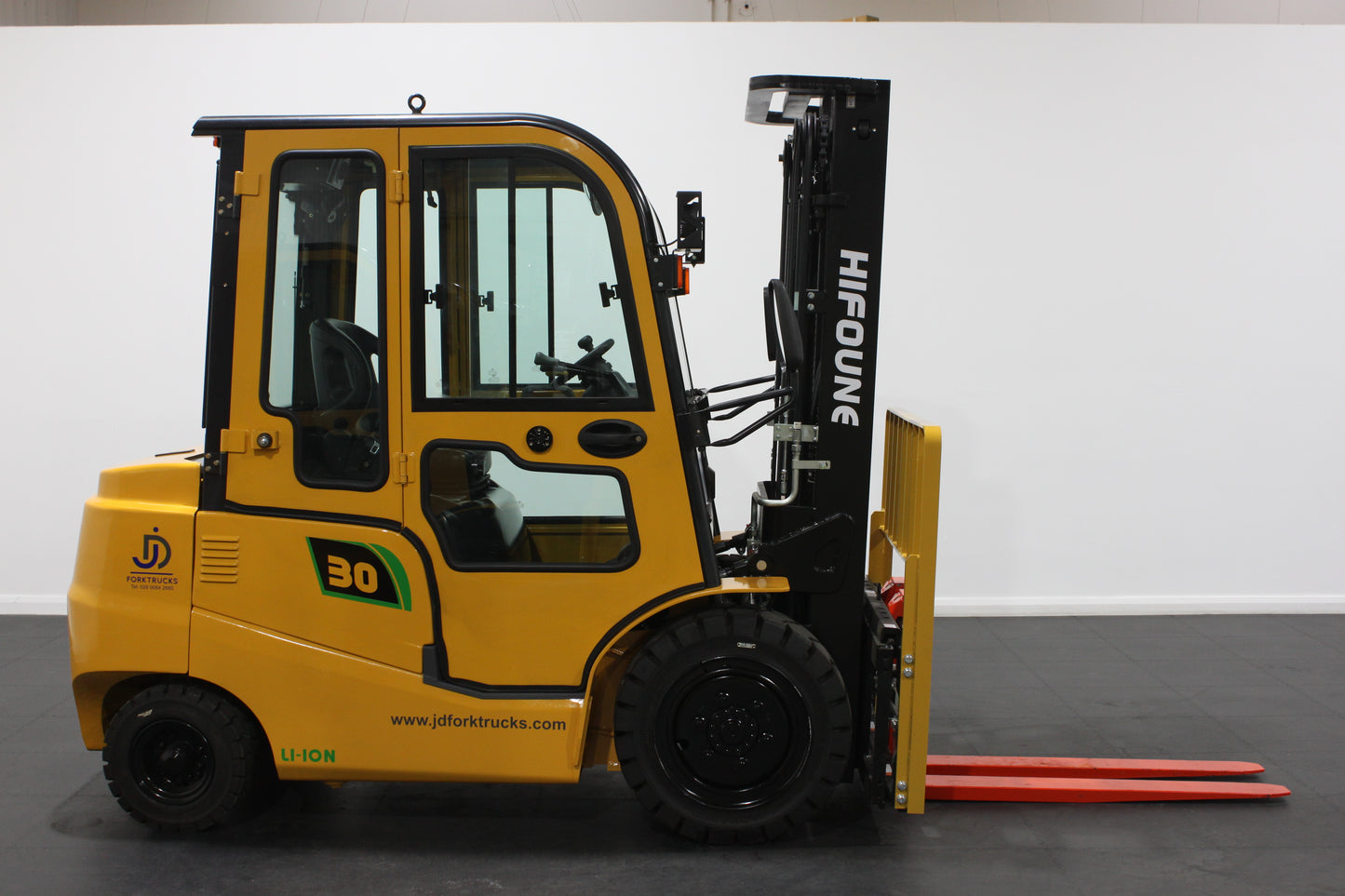 HIFOUNE FBL30 - Full Cab Lithium Electric Counterbalance