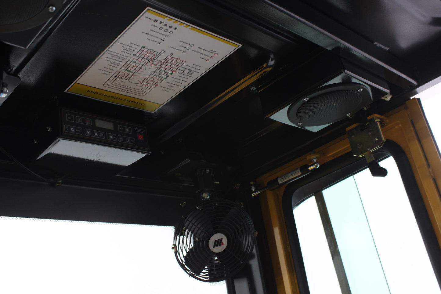 HIFOUNE FBL30 - Full Cab Lithium Electric Counterbalance