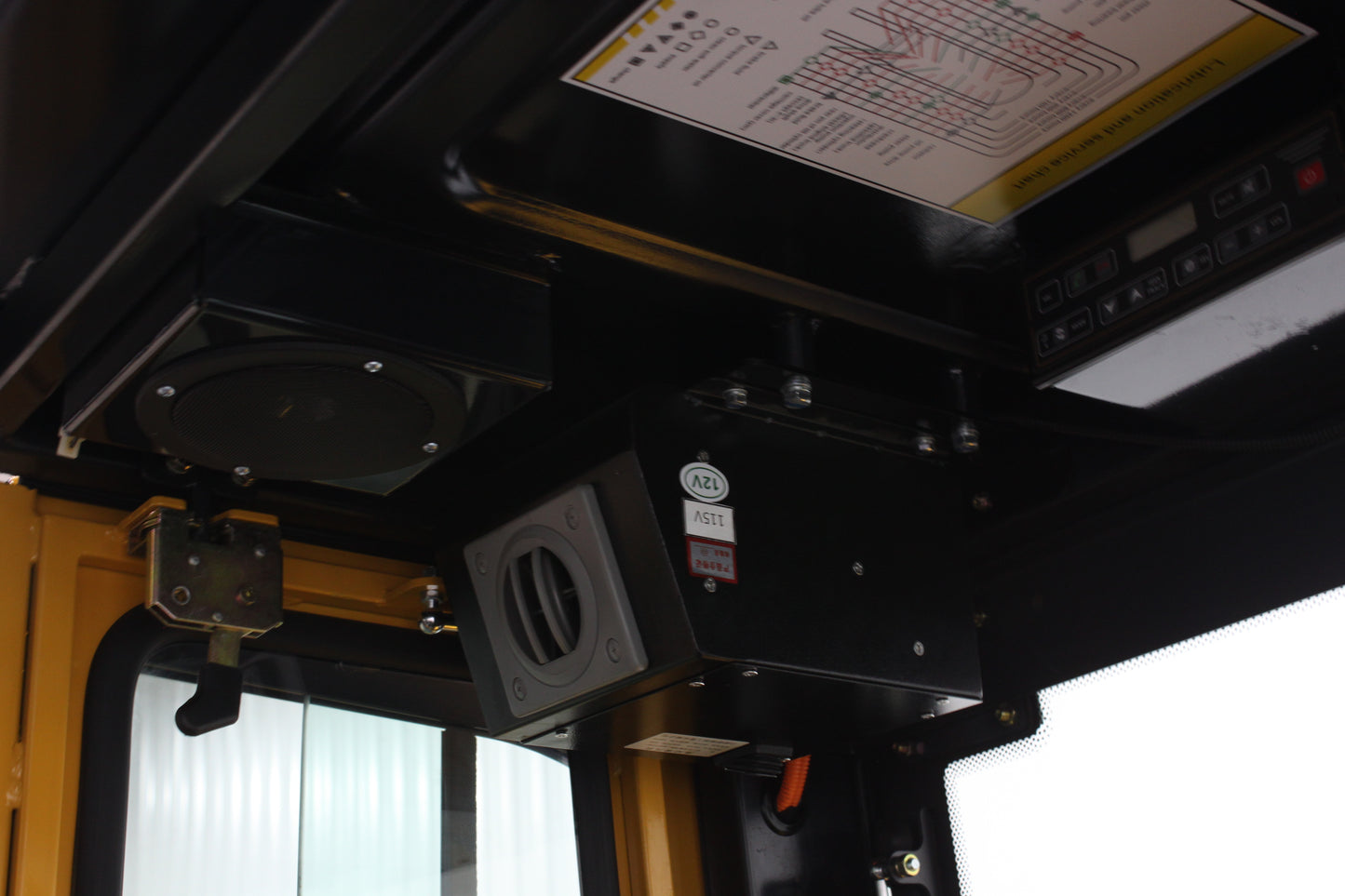 HIFOUNE FBL30 - Full Cab Lithium Electric Counterbalance