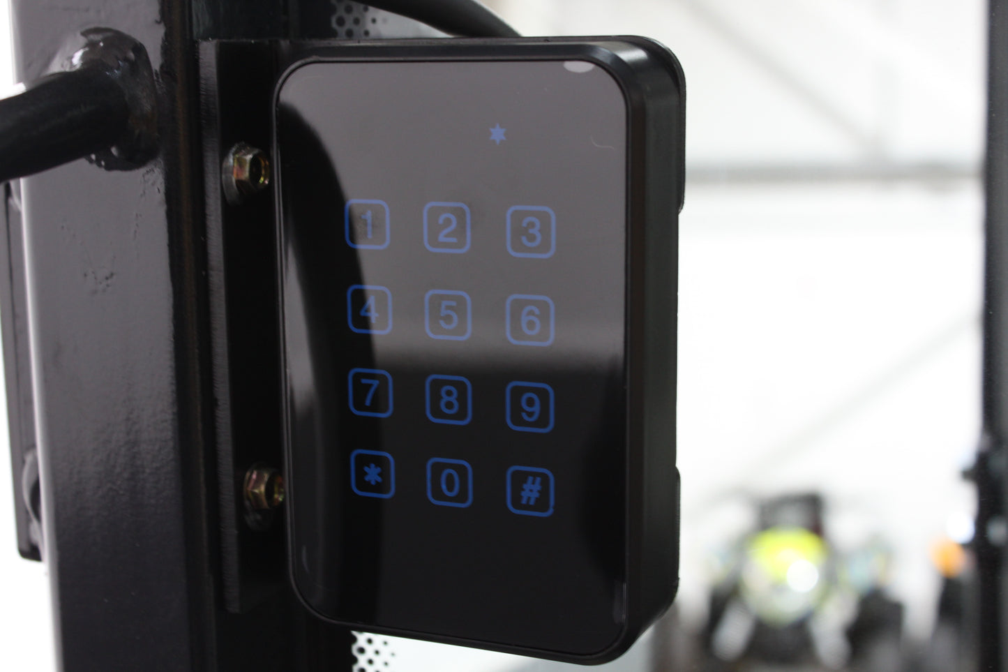 HIFOUNE FBL30 - Full Cab Lithium Electric Counterbalance