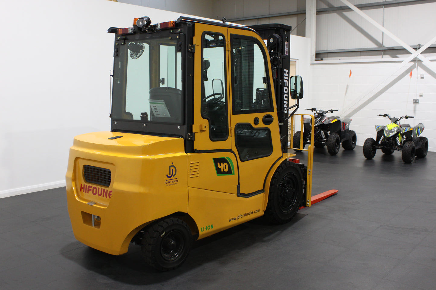 HIFOUNE FBL40 - Full Cab Lithium Electric Counterbalance